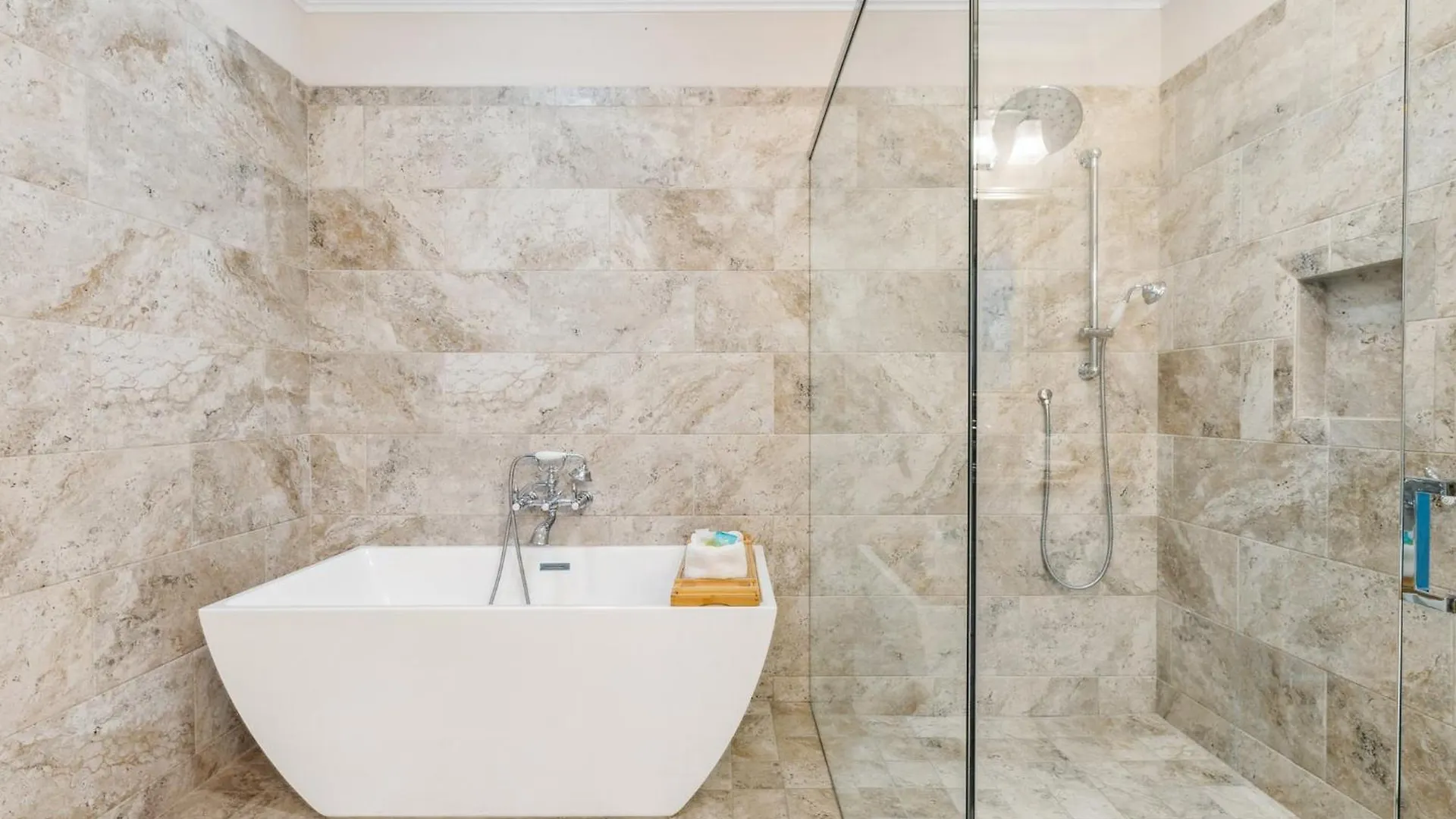 Silverfin Villa With Pool And Designer Interior Destin